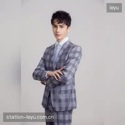 邱洁